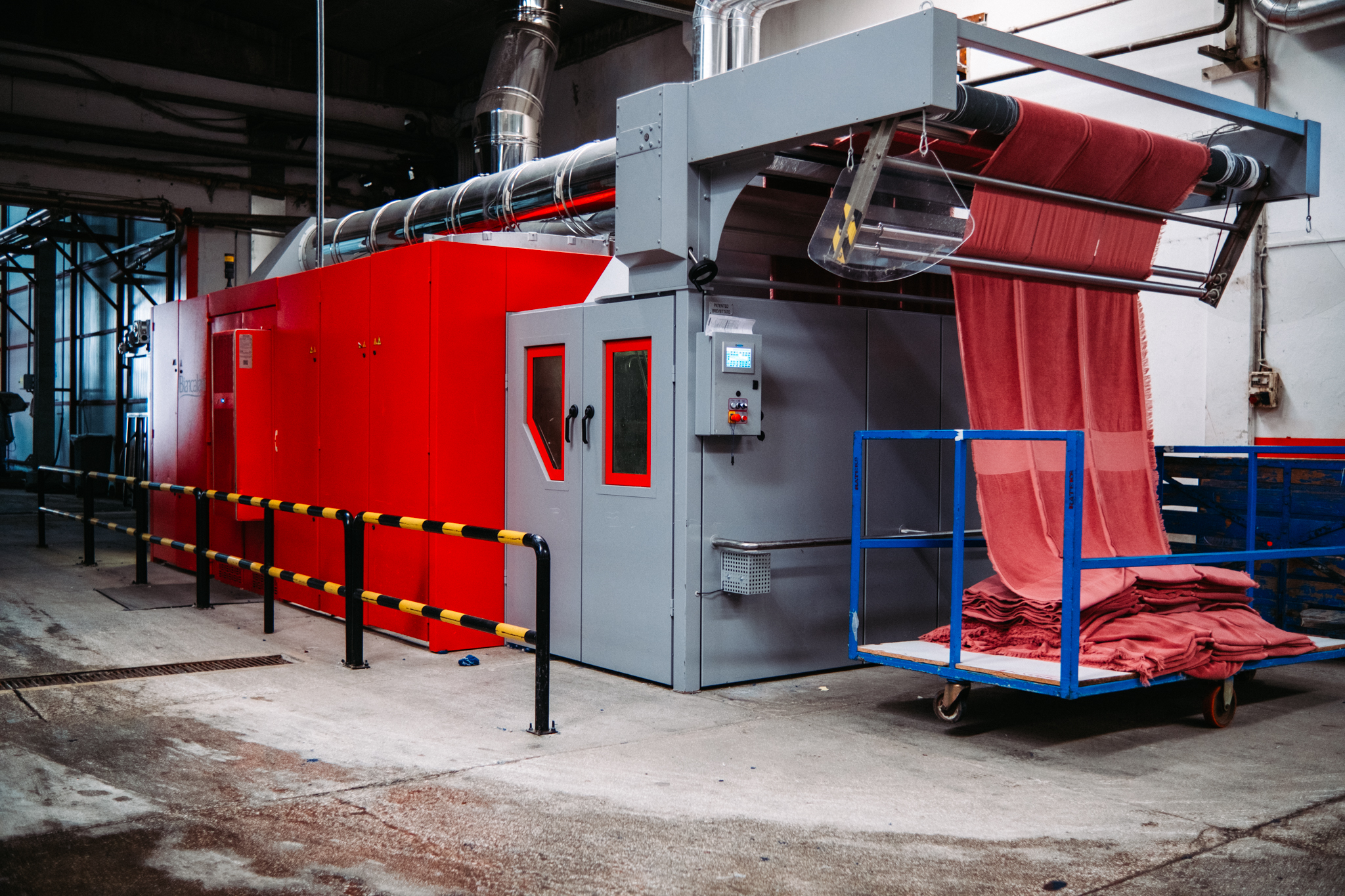 Aylık ortalama 2.000.000 mt/tül baskı kapasitesi